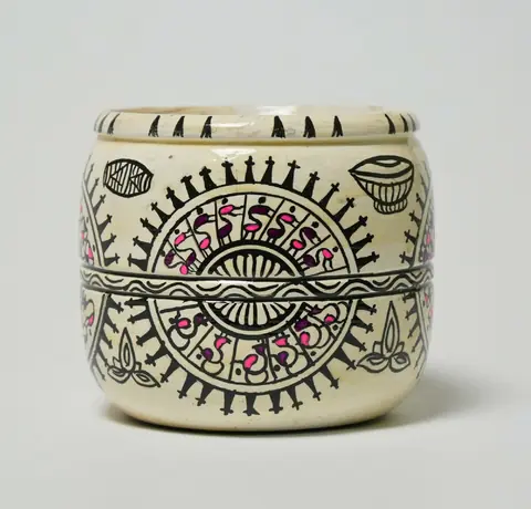 The Tribal Sun Motif Wooden Pen Stand