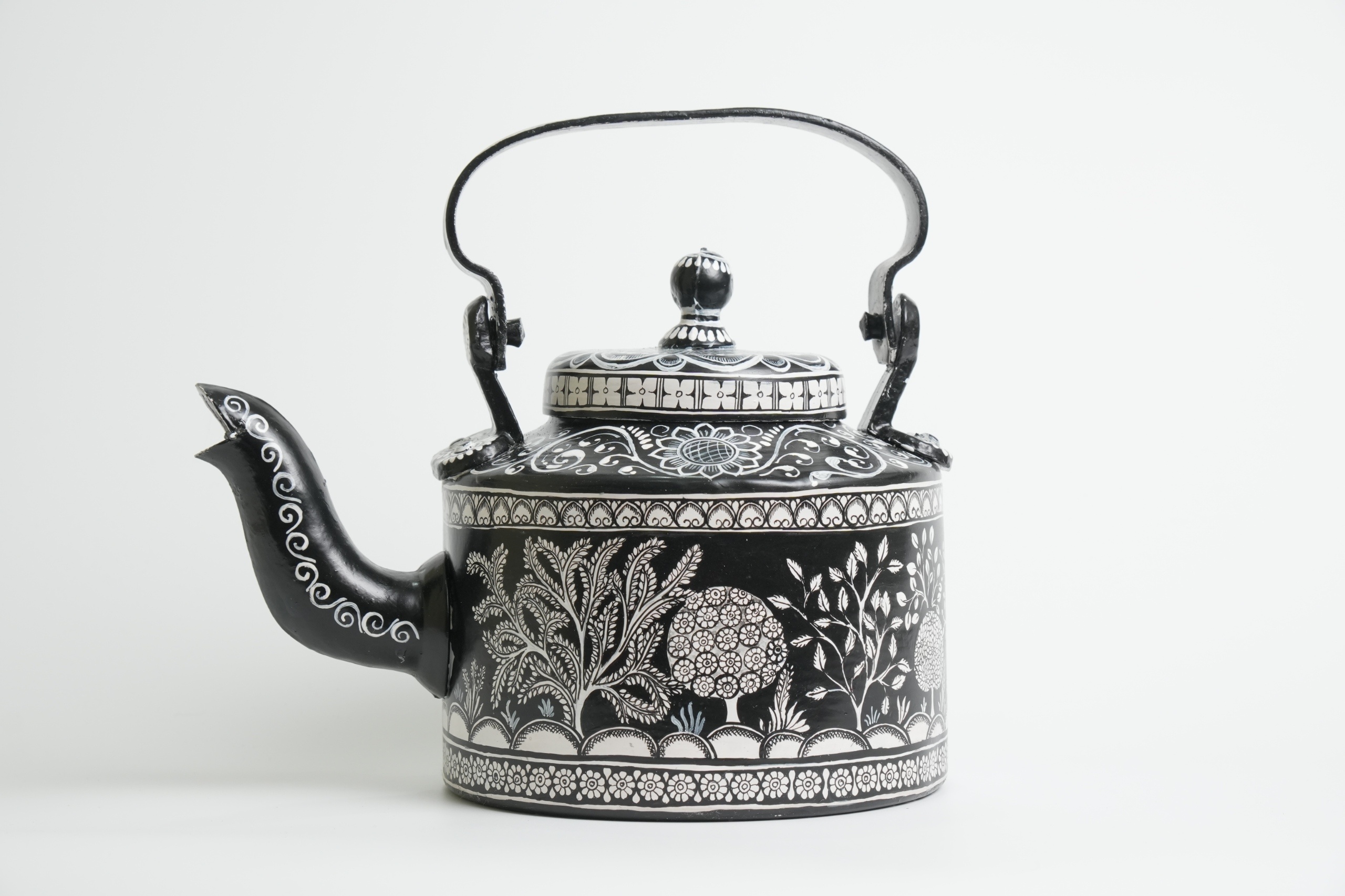 Monochrome Forest Whisper Pattachitra Kettle